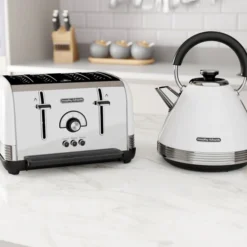 Morphy Richards Venture Retro White 4 Slice Toaster -KitchenVibe Zone 100332 240332