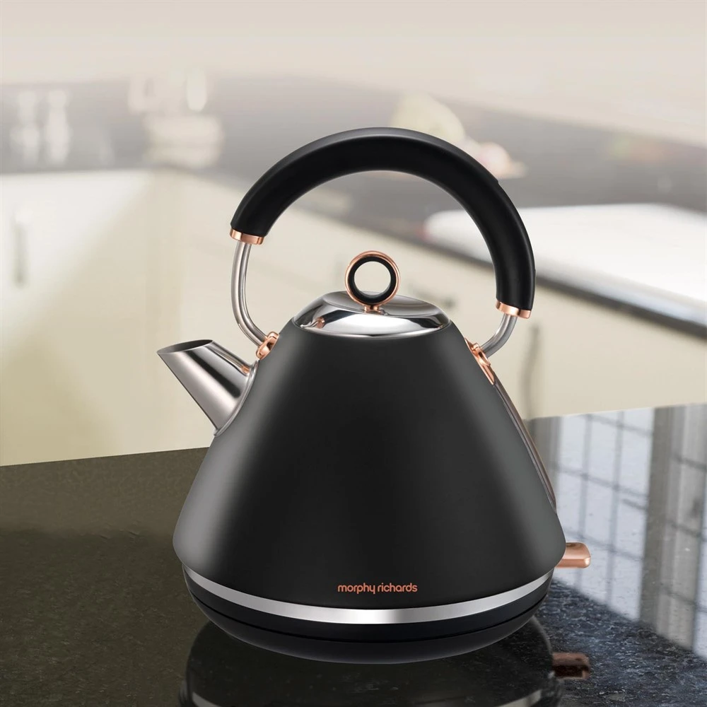 Morphy Richards Accents Rose Gold and Black Traditional Kettle 4 Morphy Richards Accents Rose Gold and Black Traditional Kettle - Image 2