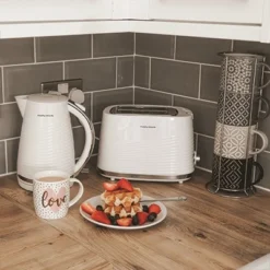 Morphy Richards Dune White 2 Slice Toaster -KitchenVibe Zone white202
